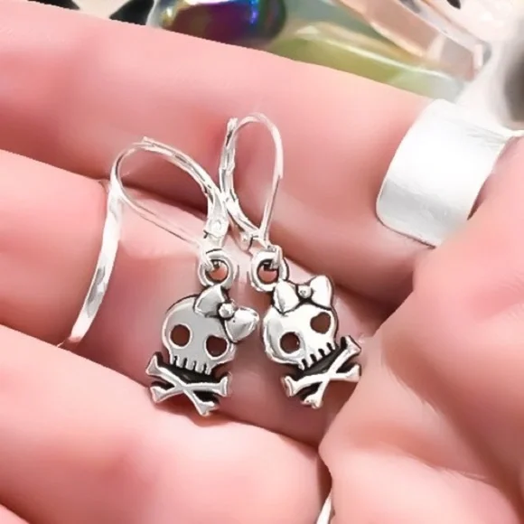 Silver Skull & Crossbones Dangle Earrings - Picture 2 of 3